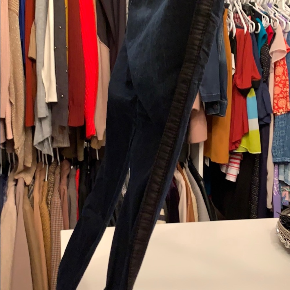 Jean - Picture 4 of 4